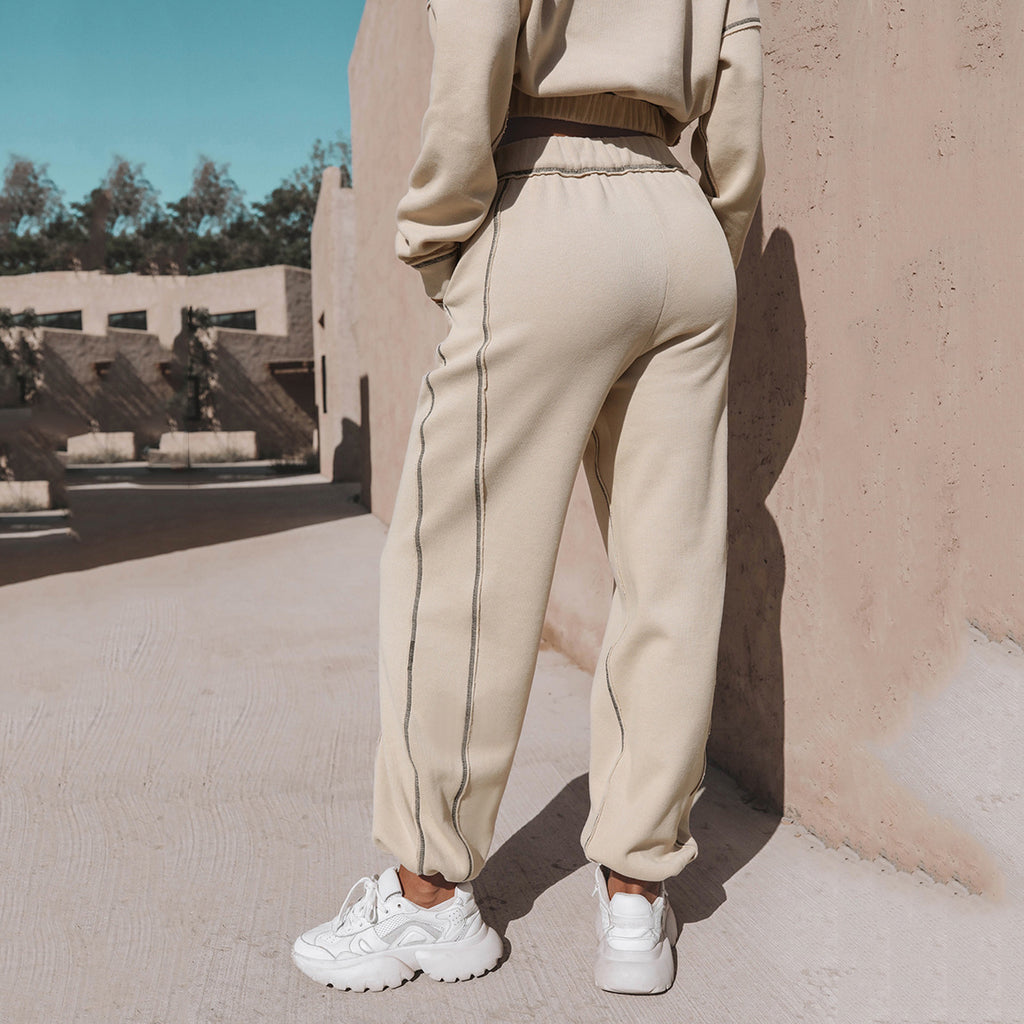 UrbanFlex™ Turtleneck Zipper Sweatshirt & Straight Leg Pants Set — Cozy, Chic & Effortless